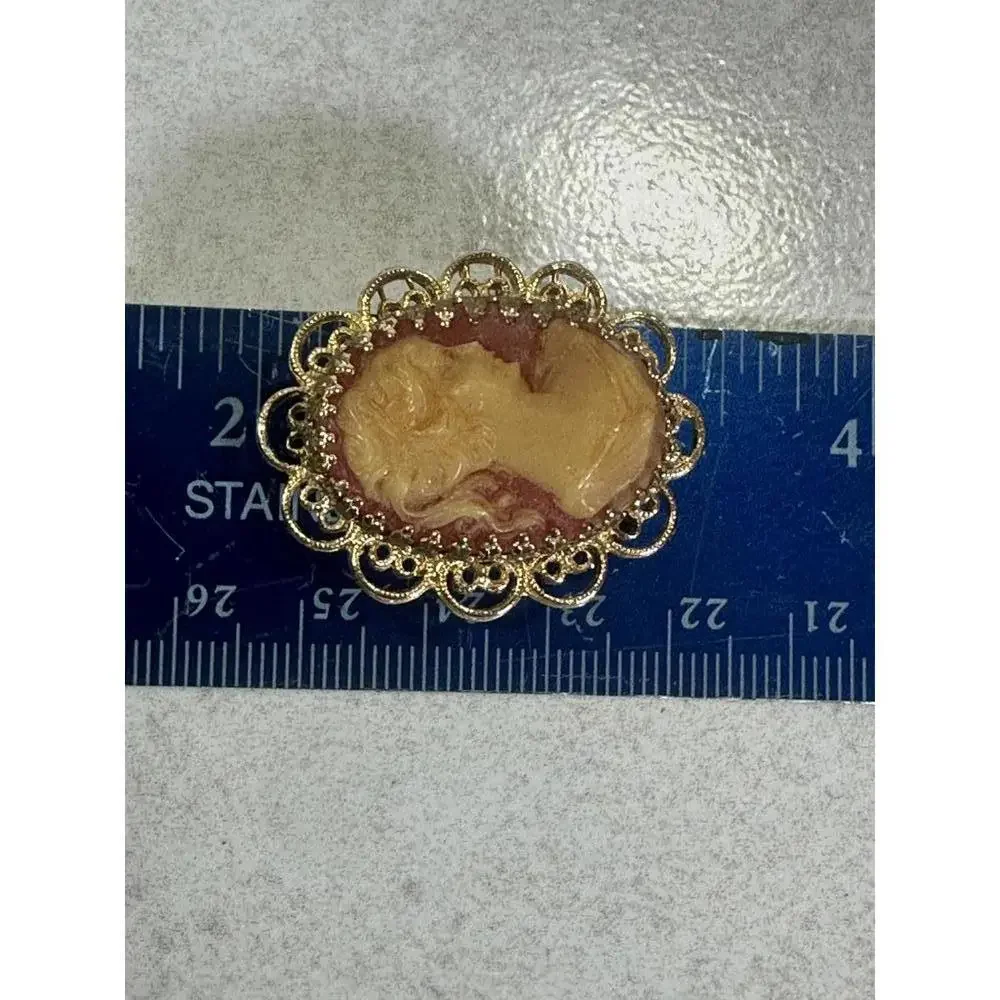 Vintage Cameo Secret Watch Brooch Gold Filigree Flip Clock Works Resin